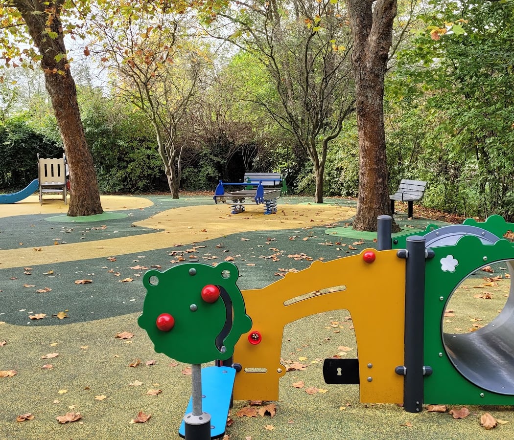 Aire de jeux 1